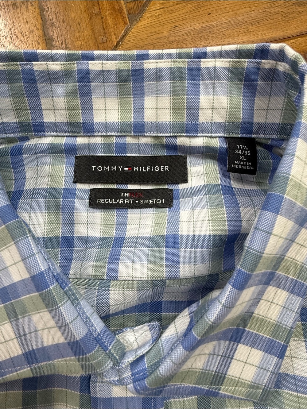 4 Tommy Hilfiger Dress Shirts 17.5 34/35